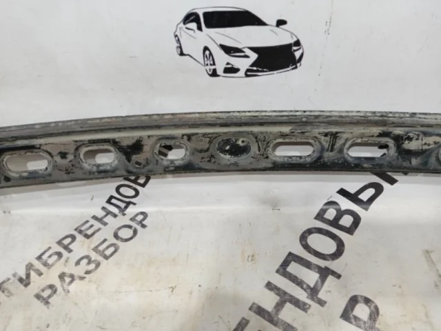 Кронштейн подушки двигателя для Toyota Land Cruiser 200 (JDM) 2007-2013 на фотографиях