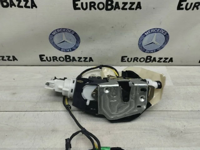 Замок задней правой двери для Mercedes-Benz S class W220 1998-2005 на фотографиях