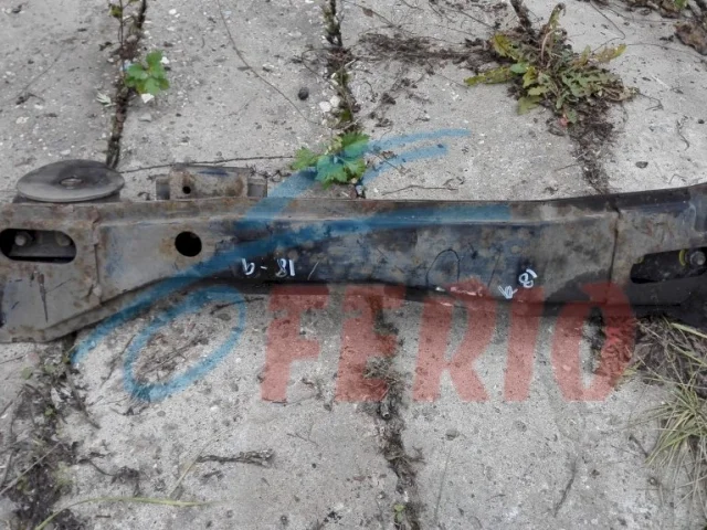 Подрамник двигателя для Suzuki SX4 2006-2009 на фотографиях