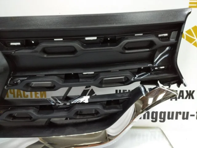 Решетка радиатора для Renault Duster HM 2020+ на фотографиях