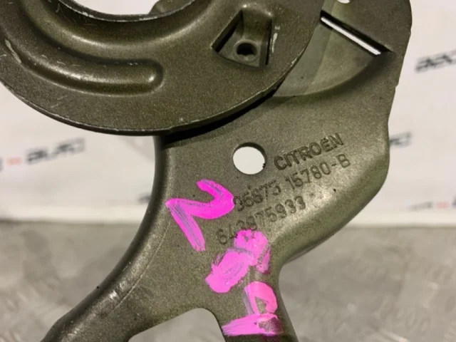 Петля капота правая для Citroen DS4 2011-2016 на фотографиях