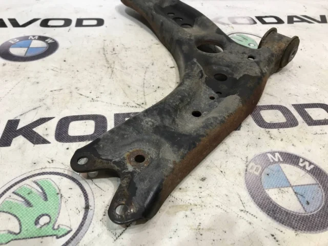 Рычаг передний правый верхний для Skoda Octavia A7 rest на фотографиях