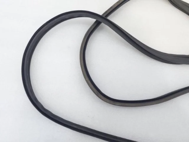 Уплотнитель багажника для Kia Cerato BD 2018+ на фотографиях