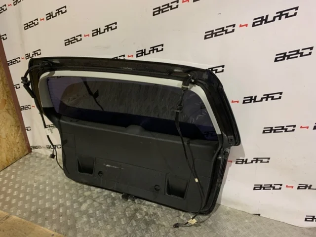 Дверь багажника для Volkswagen Passat Variant (B6, Typ 3C) 2004-2010 на фотографиях