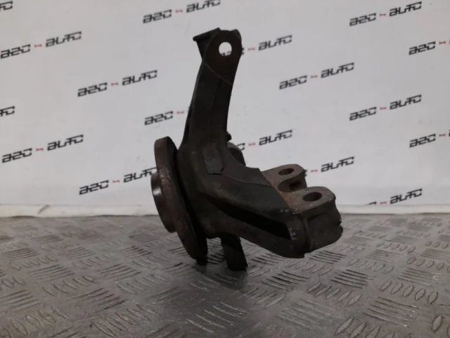 Кулак поворотный правый для Citroen C4 Хэтчбек 2010-2016 на фотографиях