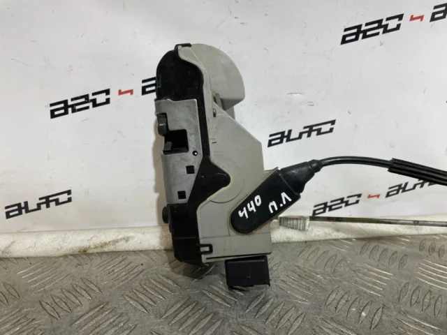 Замок передней левой двери для Citroen C4 Седан 2010-2016 на фотографиях