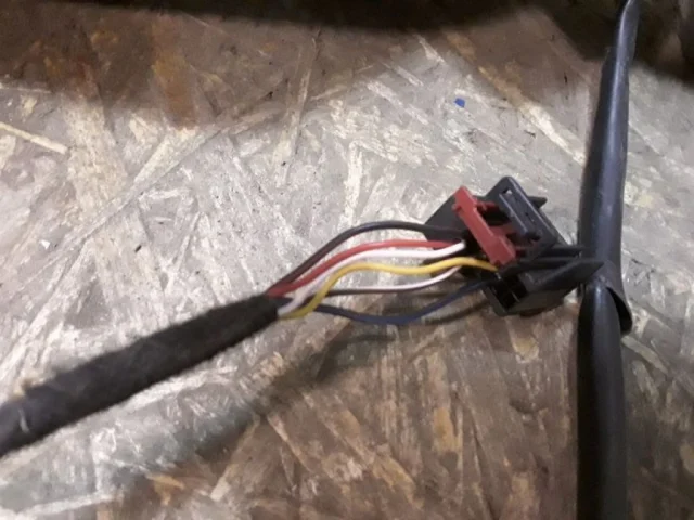 Стекла и зеркала для Volkswagen Passat (B8.5) 2019+ на фотографиях