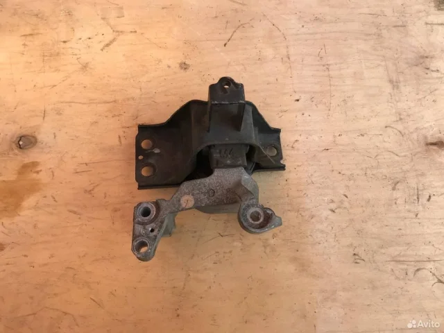 Подушка двигателя передняя правая верхняя для Nissan Qashqai J10 2006-2013 на фотографиях