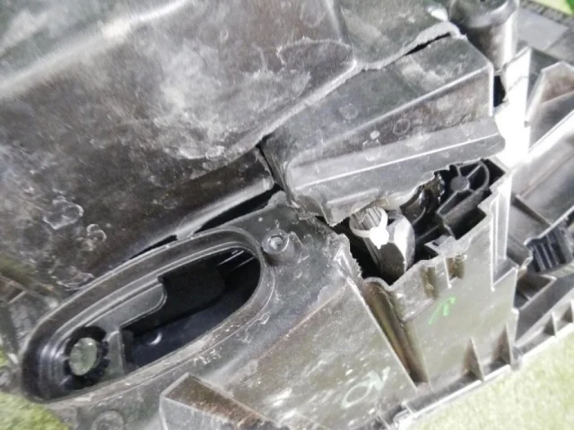 Фара левая для Skoda Octavia A7 Tour на фотографиях