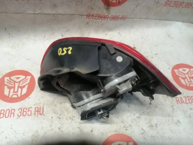 Фонарь левый для Volkswagen Polo V (6R) 2009-2014 на фотографиях