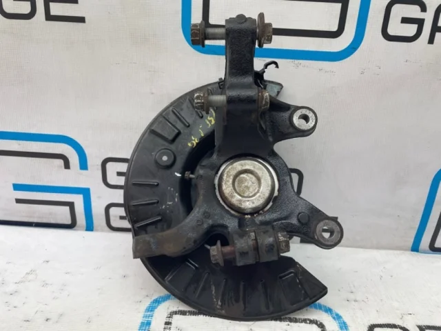 Кулак поворотный левый для Mercedes-Benz Vito W639 Vito Фургон 2003-2013 на фотографиях