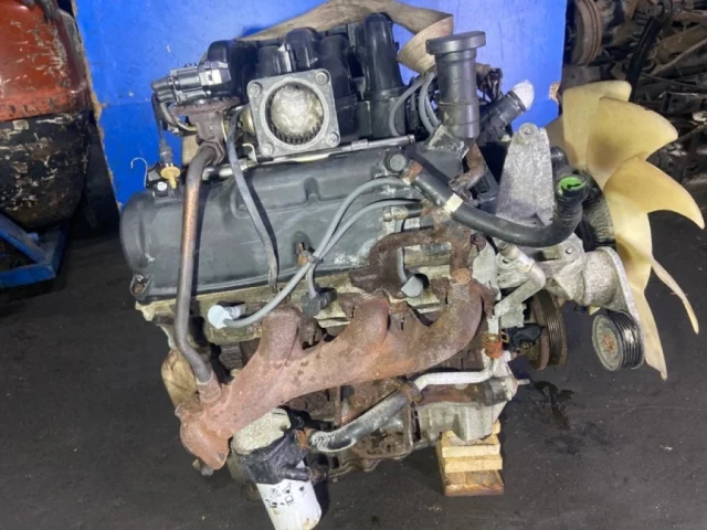 Двигатель для Ford Explorer UN152 2001-2005 на фотографиях