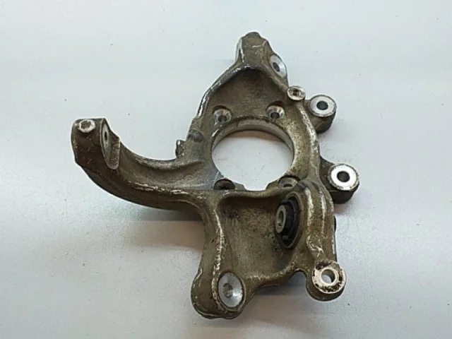 Кулак задний правый для Mercedes-Benz S class W222 2013-2017 на фотографиях