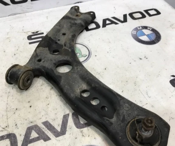 Рычаг передний правый верхний для Skoda Octavia A7 rest на фотографиях