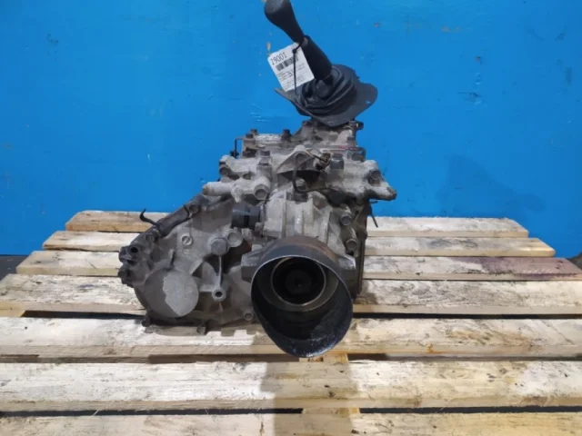 Раздатка для Mitsubishi Pajero V20 3dr 1990-2000 на фотографиях