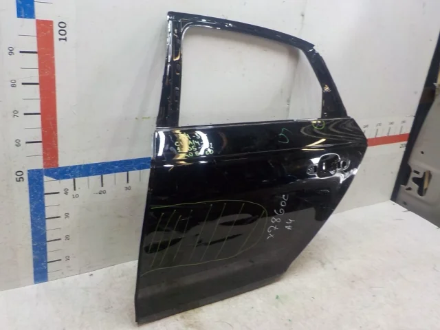 Дверь задняя левая для Audi A4 B9 2015+ на фотографиях