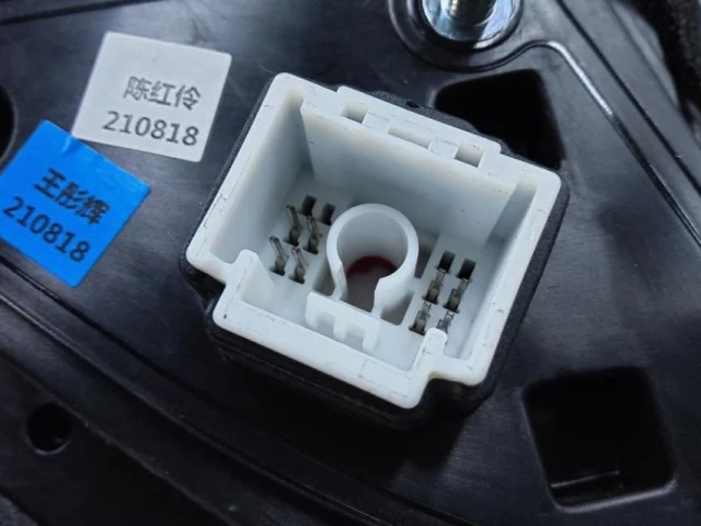 Стекла и зеркала для Hyundai Creta 2 SU2 2021+ на фотографиях