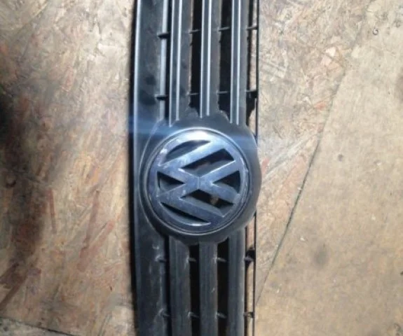 Бампер для Volkswagen Polo IV (9N3) 2005-2009 на фотографиях