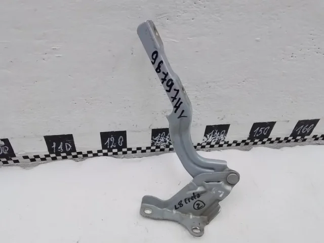 Петля капота правая для Hyundai Creta 1 GS 2016-2021 на фотографиях