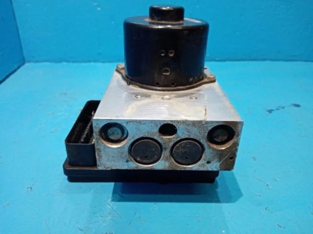 Блок ESP для Mercedes-Benz GL class X164 2006-2012 на фотографиях