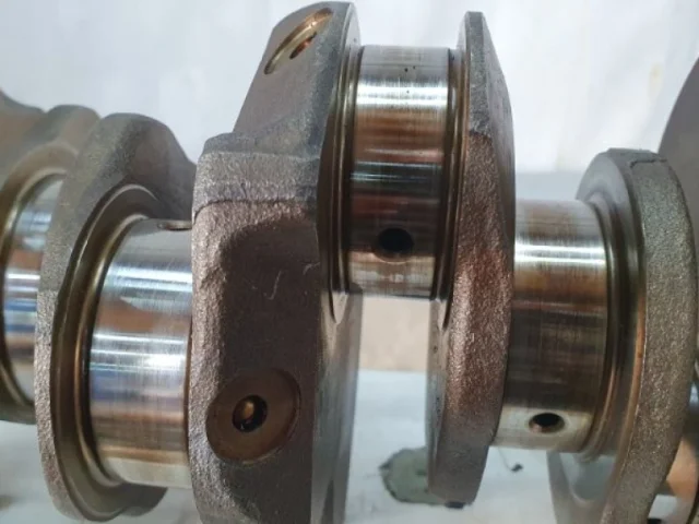 Коленвал для Nissan Teana J31 2003-2007 на фотографиях