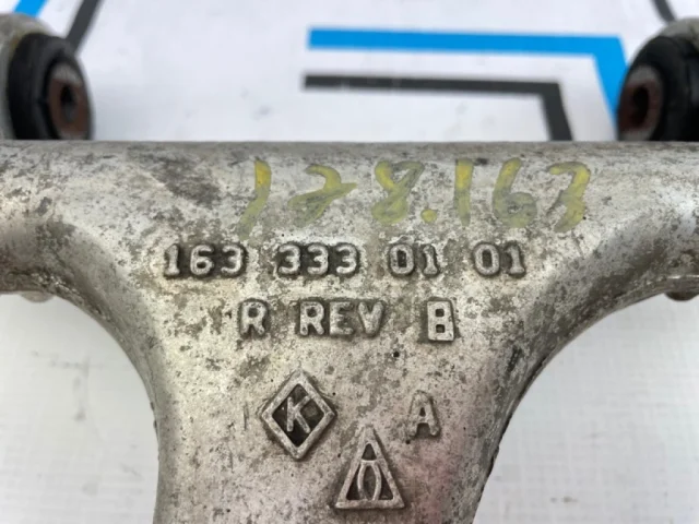 Рычаг передний левый верхний для Mercedes-Benz M class W163 1998-2005 на фотографиях