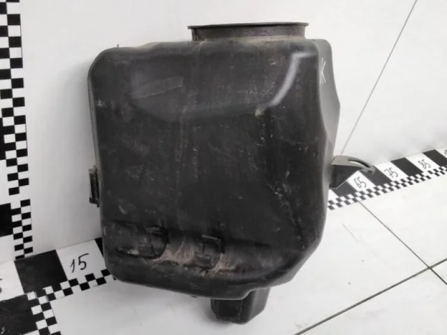 Бачок омывателя для Mercedes-Benz S class W222 2013-2017 на фотографиях