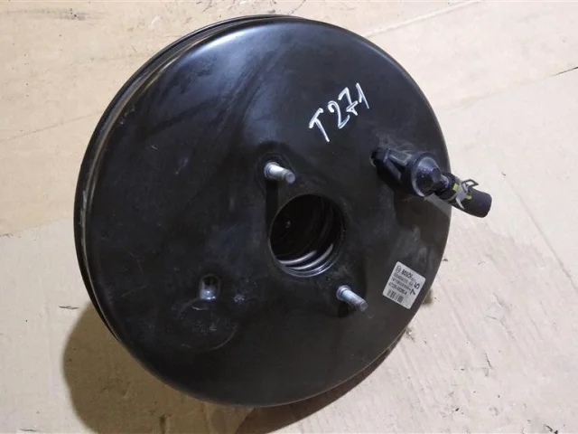 Вакуумный усилитель тормозов для Toyota Avensis Универсал T270 2008-2018 на фотографиях