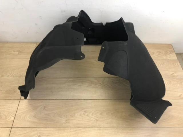 Крылья для Porsche Macan 95B 2014-2023 на фотографиях