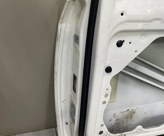 Дверь передняя правая для Volkswagen Passat Variant (B6, Typ 3C) 2004-2010 на фотографиях