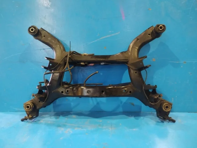 Задняя балка для Nissan Teana J31 2003-2007 на фотографиях