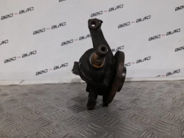 Кулак поворотный правый для Citroen C4 Хэтчбек 2010-2016 на фотографиях