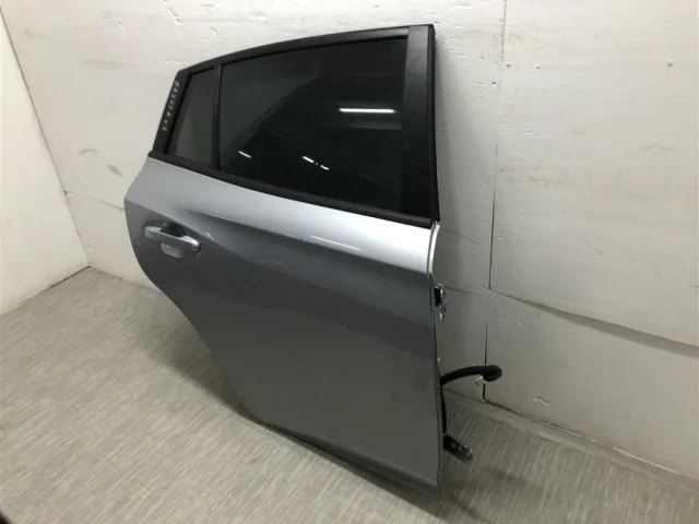 Дверь задняя правая для Subaru XV GT/G24 2017+ на фотографиях