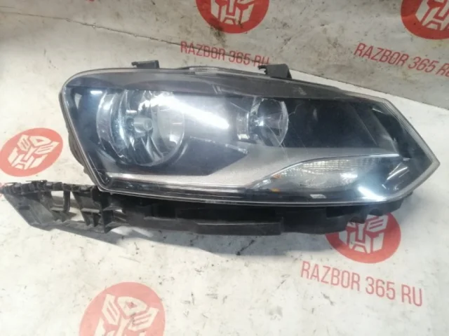 Фара правая для Volkswagen Polo V (6R) 2009-2014 на фотографиях