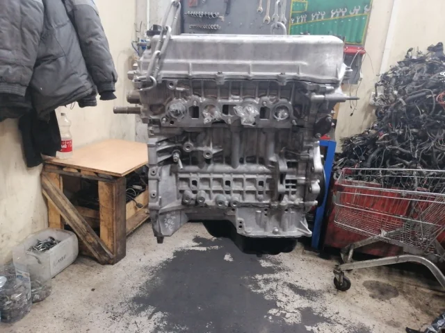 Двигатель для Toyota Avensis Хетчбек T250 2003-2008 на фотографиях