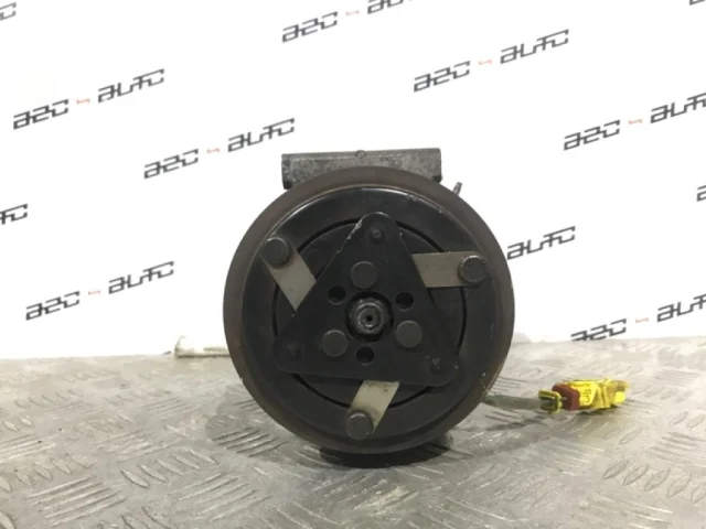 Компрессор кондиционера для Citroen C4 Хэтчбек 3dr 2004-2011 на фотографиях