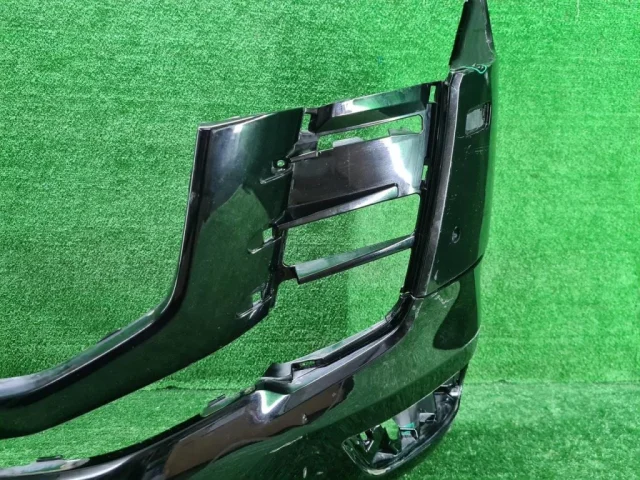 Бампер передний для Toyota Land Cruiser J300 2021+ на фотографиях