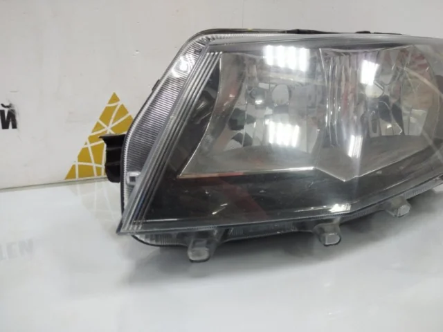 Фара левая для Skoda Octavia A7 Tour на фотографиях