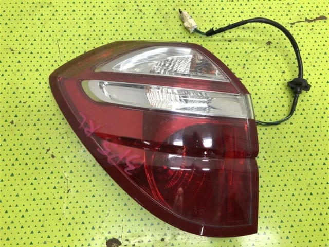 Фонарь левый для Subaru Legacy Универсал BP/B13 2003-2009 на фотографиях