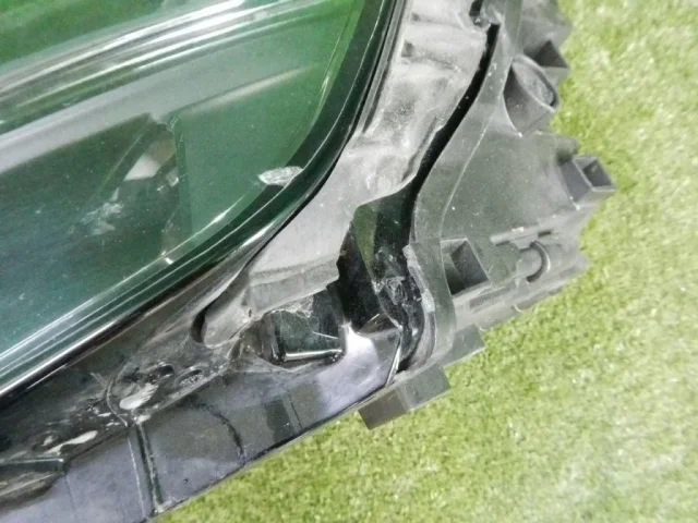 Фара левая для Audi Q8 4M 2018-2023 на фотографиях