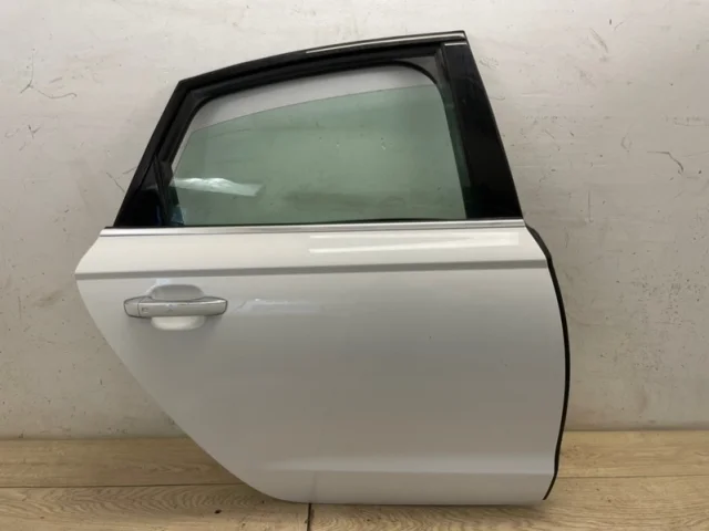 Двери для Audi A6 C7 Avant 2010-2018 на фотографиях