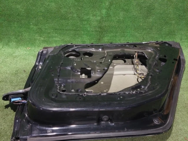 Двери для BMW 5er Е61 Touring 2003-2010 на фотографиях