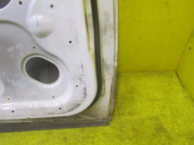 Дверь передняя левая для Land Rover Discovery L319 Rest 2013-2017 на фотографиях