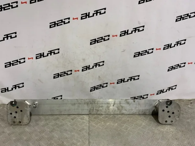 Усилитель заднего бампера для Citroen DS4 2011-2016 на фотографиях