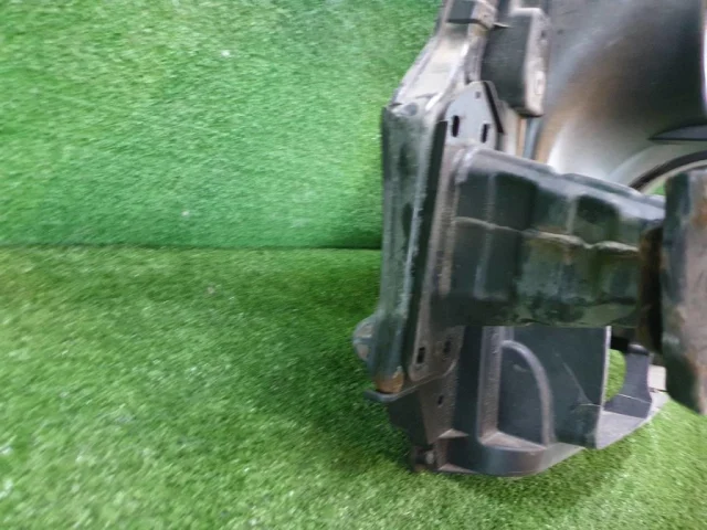 Панель радиатора (телевизор) для BMW 1er Е81 2007-2012 на фотографиях