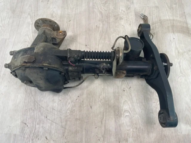 Редуктор переднего моста для Mitsubishi Pajero V90 5dr rest II 2014-2020 на фотографиях