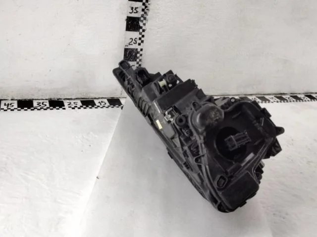 Фара левая для Audi Q8 4M 2018-2023 на фотографиях