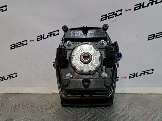 Подушка безопасности водителя для Citroen C4 Хэтчбек 2010-2016 на фотографиях