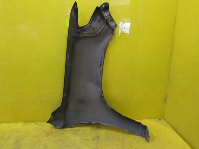 Крылья для Toyota Land Cruiser 200 (JDM) 2007-2013 на фотографиях