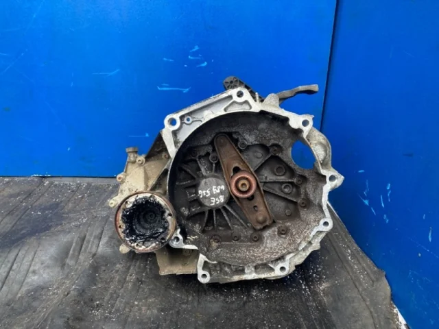 Картер МКПП для Skoda Octavia A5 на фотографиях